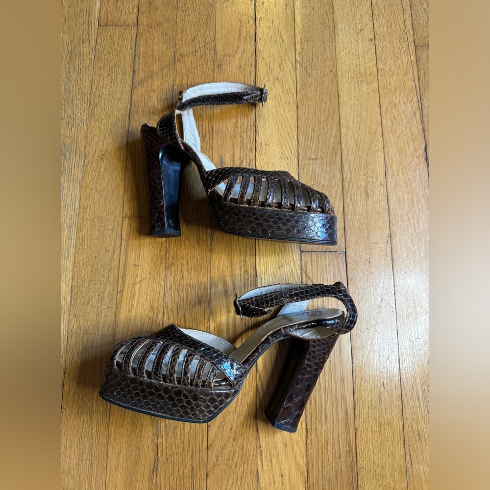 70s Vintage Terry De Havilland SnakeSkin Platform Pumps Sz 6.5
